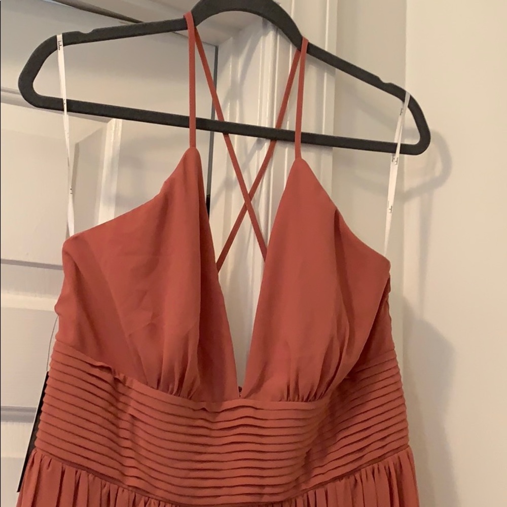 NWT Lulu’s dress! Champagne color. Size XL.